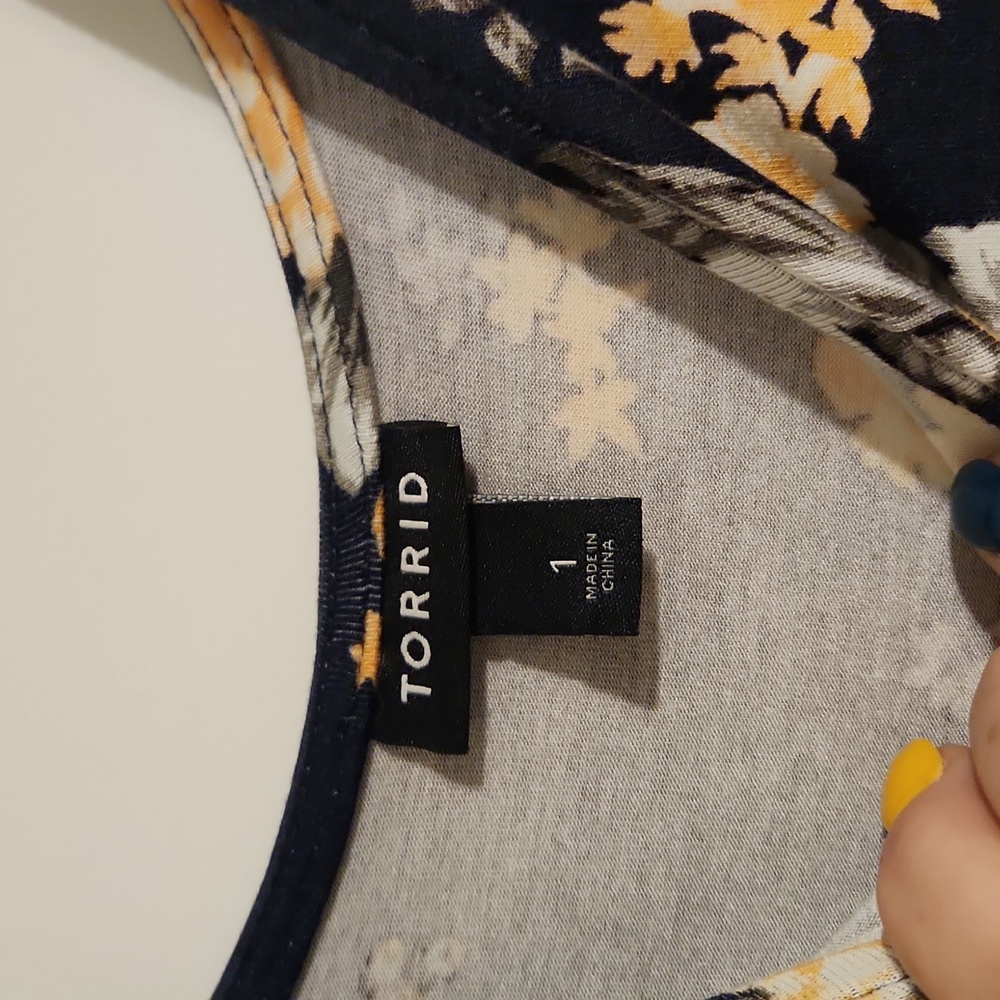 Torrid floral dress - Picture 2 of 4